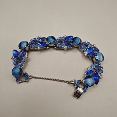 Vintage Juliana D&E 5 Link Bracelet Blue AB Rhinestones Moonglow Cat Eyes Sz 6.5
