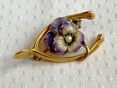 Vtg Heavy Gold Filled Pearl Pin 3.05g Jewelry Pansy In Wishbone Brooch *READ*