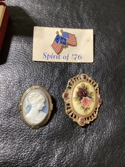 Vintage jewelry lot everything in the pictures, estate find