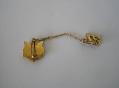 Vintage 1972 Gold Tone Double Pin With Chain B.I.J.H.