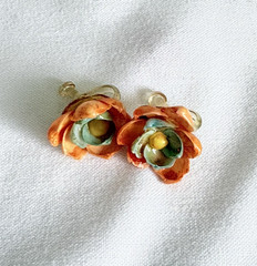 Rare Vintage Lucite or Shell? Pink Flower Stud Screwback Earring