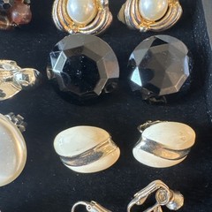 HUGE LOT Of Pairs VINTAGE CLIP ON AND SCREWBACK EARRINGS Rhinestones