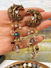 Vintage Boho Gold Tone Rhinestone Dangle Earrings Pierced for party vacation