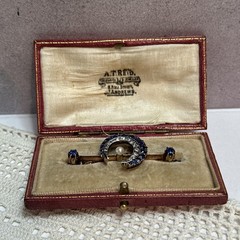 Late 19th Century MOON Sapphire, Diamond & Pearl Broach Set In 9-12k Gold w BOX