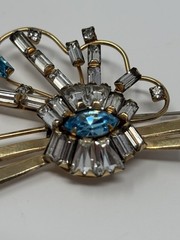Vintage Art Deco GF blue rhinestone brooch and earrings set Phylis