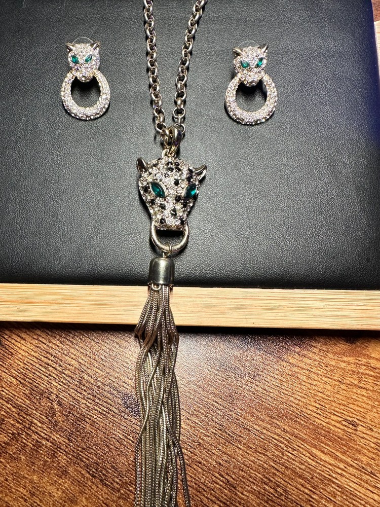 Vintage Panther Jaguar Head Tassel Necklace Door Knocker Earrings Set Green Eyes
