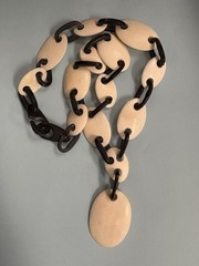 MOOMOO NECKLACE HORN & BONE LINKS Carved Clasp