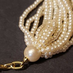 CAROL LEE VINTAGE MULTI STRAND FAUX PEARL NECKLACE GOLD TONE CLASP 16 STRANDs