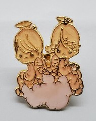 Vintage Precious Moments Brooch Pin Two Angels On A Cloud Enameled Metal EUC