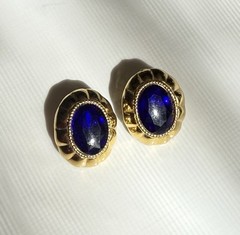 Vintage Gold Tone Blue Sapphire Simulated Cabochon Stud Earrings 90s Style