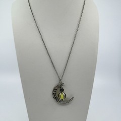 VTG Silver Tone Crescent Moon Pendant Necklace Glow Dark Luminous Orb Magic Boho