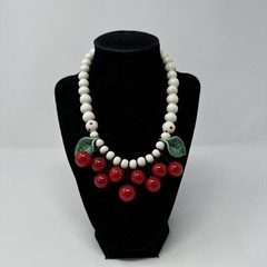 Vintage Rare Ruby Z FLYING COLORS APPLE LEAF Funky Necklace