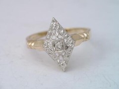 VINTAGE SOLID 14K GOLD & DIAMOND RING sz 4 3/4