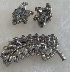 Vintage Red Rhinestone Brooch/pendant Clip Earrings Set Unsigned Mid Century