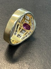 18KT YG Natural ruby and diamond ring. Size 5.25 (A20)