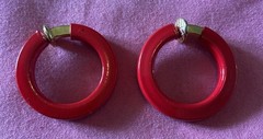 Vintage 1in EARRINGS Red ENAMEL HOOPS 1970’s SPRING, 12.5 Grams Preowned As Is