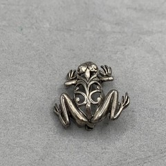 Vintage Jezlaine Sterling Silver Filigree Frog Brooch