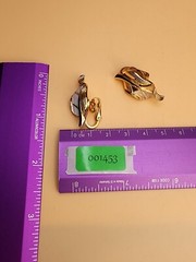 Vintage TRIFARI Signed Gold Tone White Enamel Leaf Clip on Earrings FREE $HIP!!