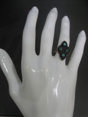 VINTAGE SOUTHWESTERN STERLING SILVER TURQUOISE BEAD RING SIZE 4.25
