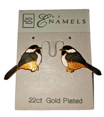 Vtg FINE ENAMELS 22ct Gold Plated Metal Chickadee Bird Pierced Stud Earrings 1″