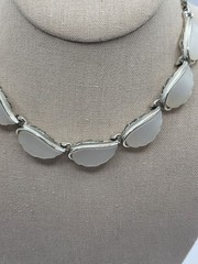 Vintage Lisner White Thermoset Leaves Necklace Silver Tone 15 Inch