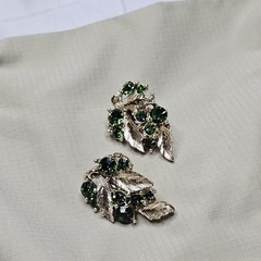 Vintage Silver Tone Green Rhinestone Clip On Fashion Earrings