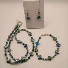 Vintage Style Teal Peacock Iridescent Faceted Crystal Clover Jewelry Set