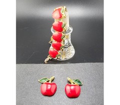 Vintage Red Apple Enamel Jewelry Set – Bracelet & Earrings