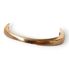 Vintage 10KT Yellow Gold and White Gold Diamond Ring Size 7