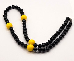 Jet Black w Bright Yellow Beaded Professional Necklace Steelers Colors 26 In