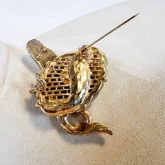 Vintage Hattie Carnegie Mermaid Brooch Green Peach Rhinestones Nymph in Shell