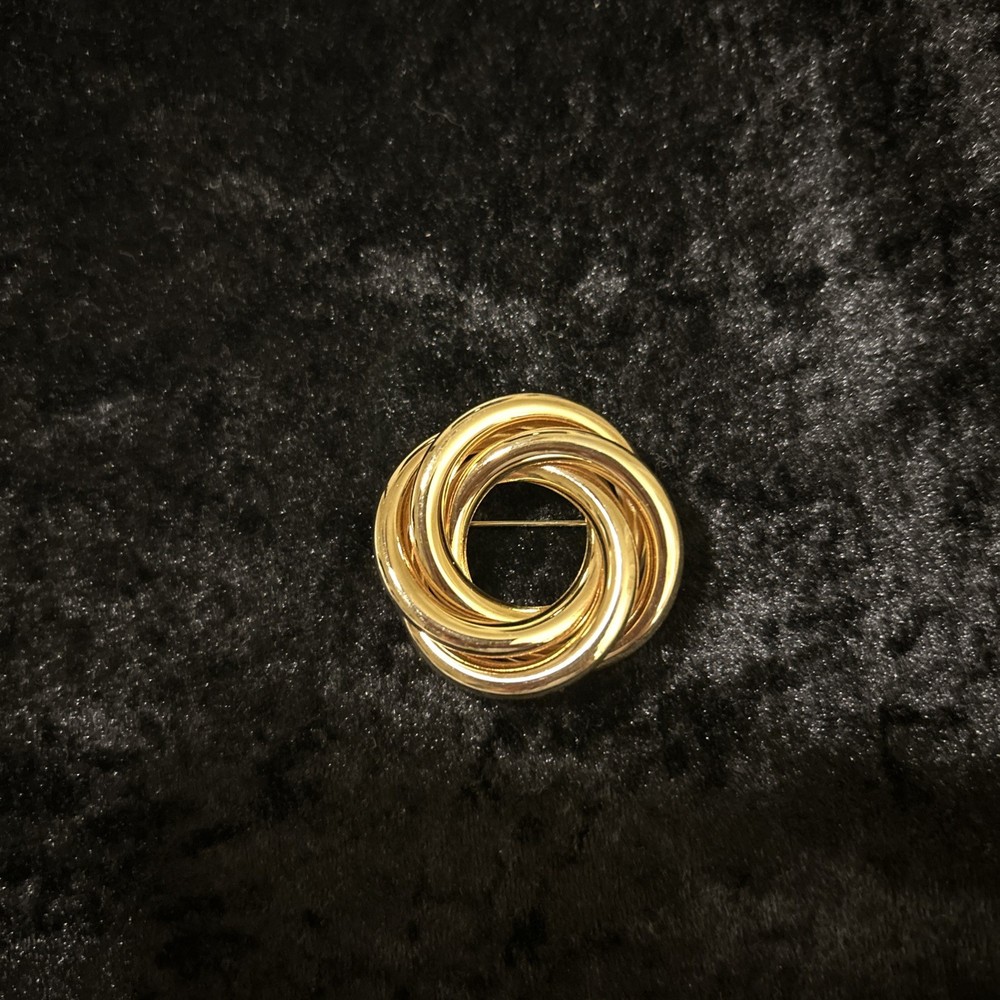 Vintage Gold Tone Circular Stacked Pinwheel Brooch 1 .5 Inches