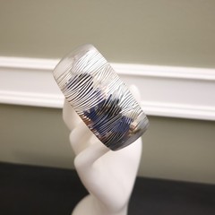 VicenzaSilver bracelet JCM 925 sterling silver textured cuff hinged 6.75 in fit