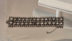 RETRO-VINTAGE FABULOUS 5-Row Rhinestone Open Work Design Cuff Bracelet 8 1/2 in