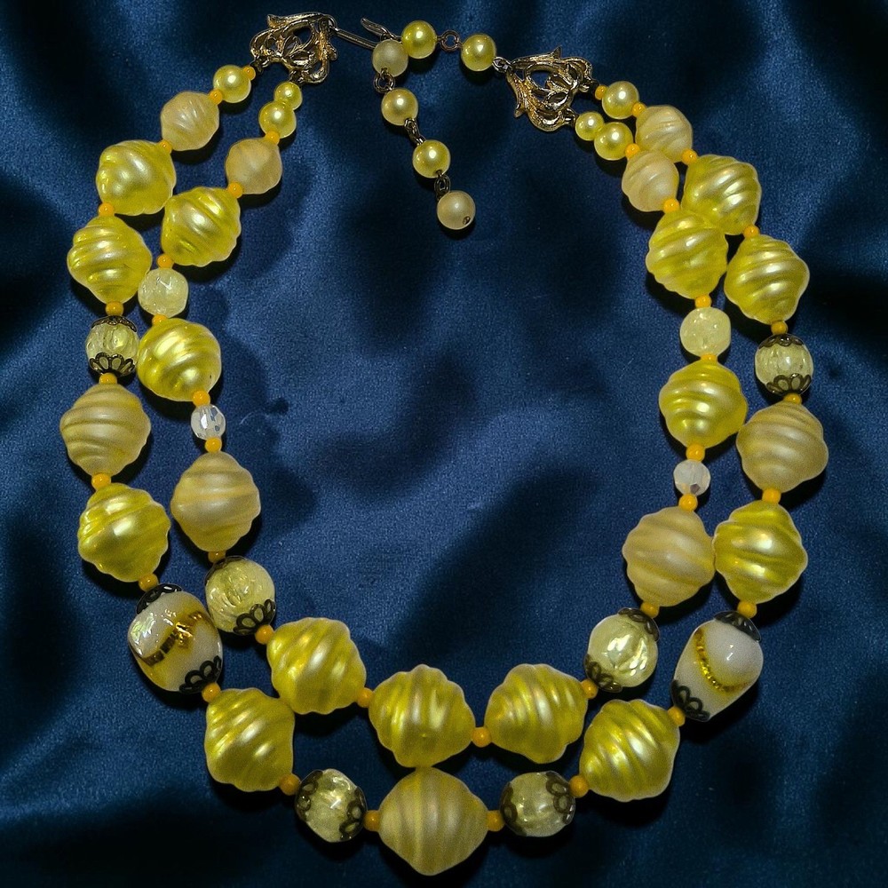 Vintage 1950s Yellow Lucite Crackle Glass Double Strand Necklace AB Wedding Cake
