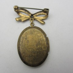 Vintage Bow Locket Brooch Oval Etched Gold Tone