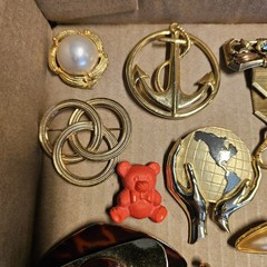 Vintage to Modern Broochs Pins Hat Pins Lot of 61 Pieces All Wearable