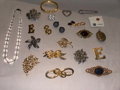 21 Pc Vtg Jewelry Lot 2 are Sterling, + AK, 1928, Silver, Brooches, Necklace, Pe