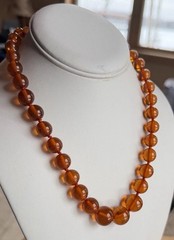 Vtg Beautiful Baltic Balls AMBER Beads Knotted Honey Color Necklace 36g