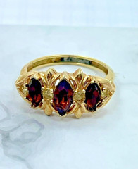 1973 Avon Royal Occasion Topaz Rhinestone Gold Tone Ring Size 7.5