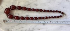20” Vintage Cherry Red Catalin Bakelite 75g Graduated Bead Necklace