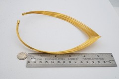 Vintage Necklace Gold Tone V Shape 15.5″