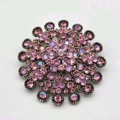 Lovely pink rhinestone brooch pin or pendant fun flirty resort sunburst