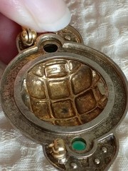 Unique Vintage “Sterling NR” Goldtone Vermeil Brooch Pin Green Glass 2.5in