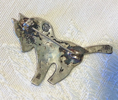 VINTAGE STERLING SILVER SITTING DONKEY BROACH W INLAID ABALONE