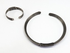 Vintage Artisan Made Silver Tone Wire Collar Necklace & Cuff Bracelet Set