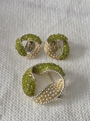 Dodds Vtg Ribbon Earrings & Brooch Pin