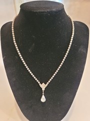 Vintage Rhinestone Necklace Crystal Teardrop Pendant Bridal Formal 16 Inch