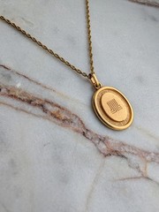 Vintage Lanvin Oval Logo Pendant Necklace Gold Plated 15-17″