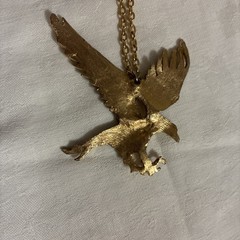 Eagle Pendant gold-tone necklace metal bird of prey 24” Chain 2.5 X 3” Eagle